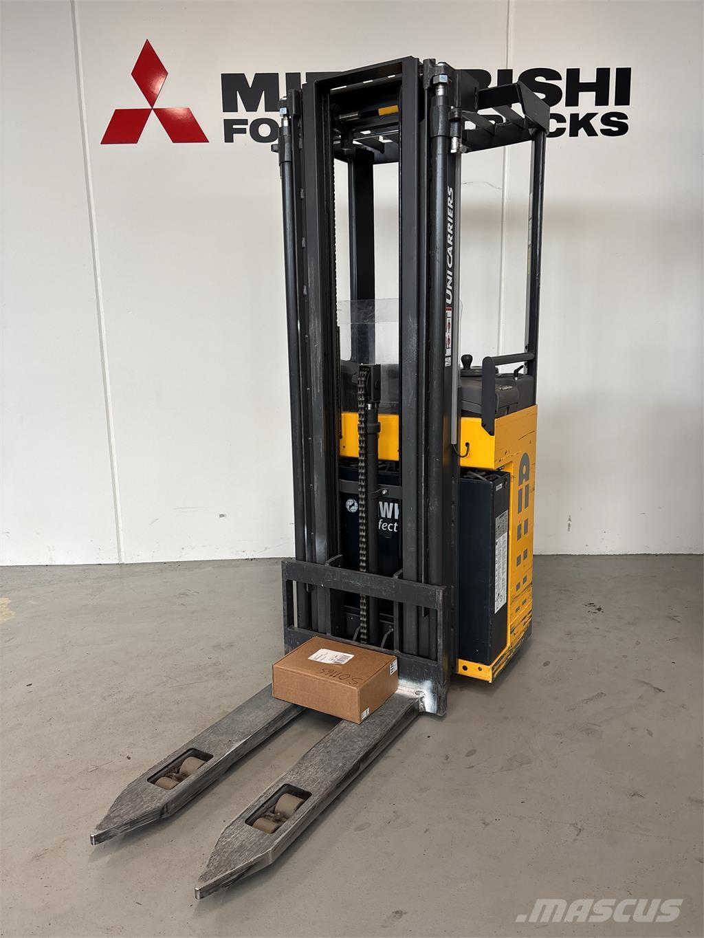 Atlet A160 Самоходные электроштабелёры