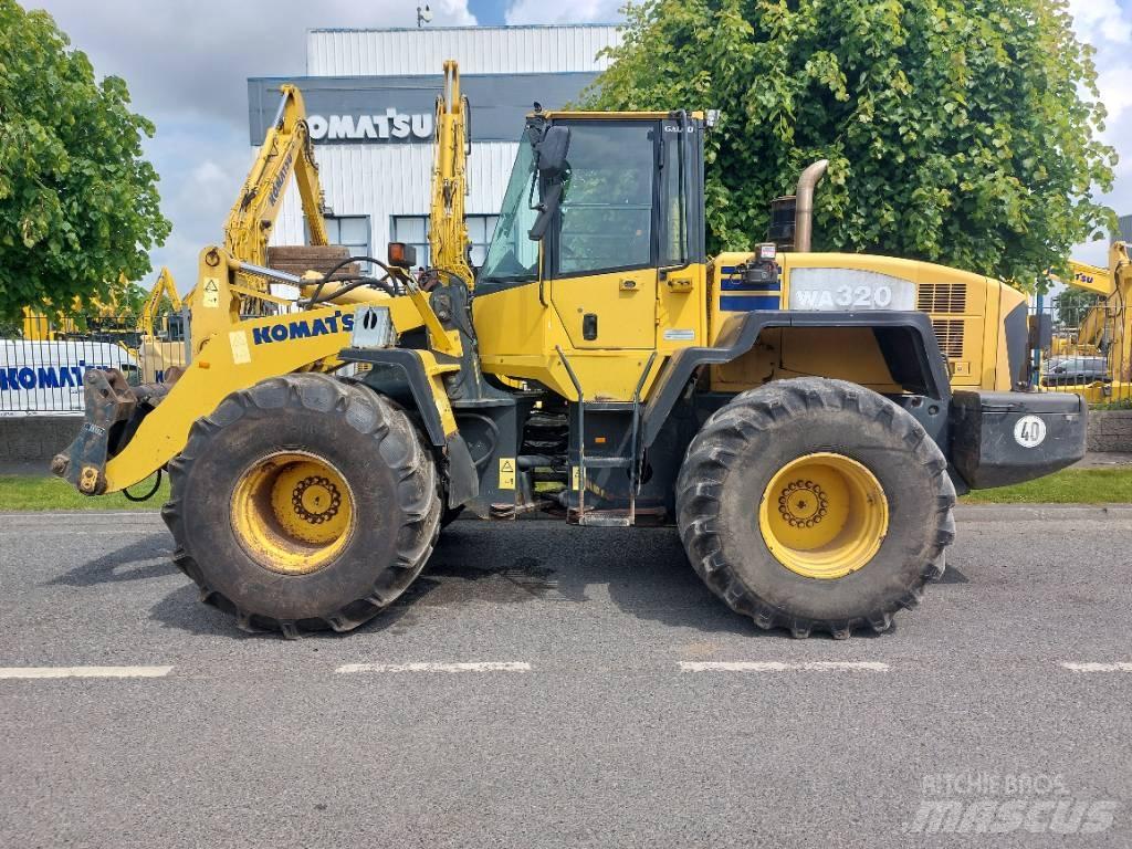 Komatsu WA320-5 Фронтальные погрузчики