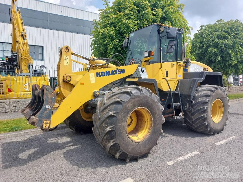 Komatsu WA320-5 Фронтальные погрузчики