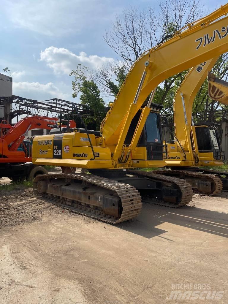 Komatsu pc220-8 Гусеничные экскаваторы