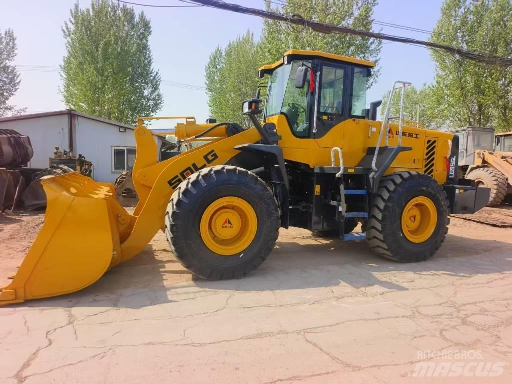SDLG LG956L Фронтальные погрузчики