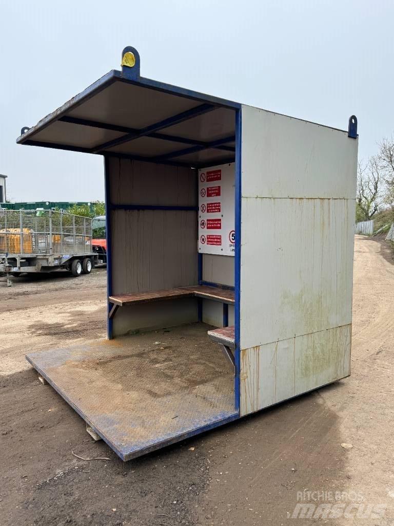  SMOKING SHED Строительные бараки