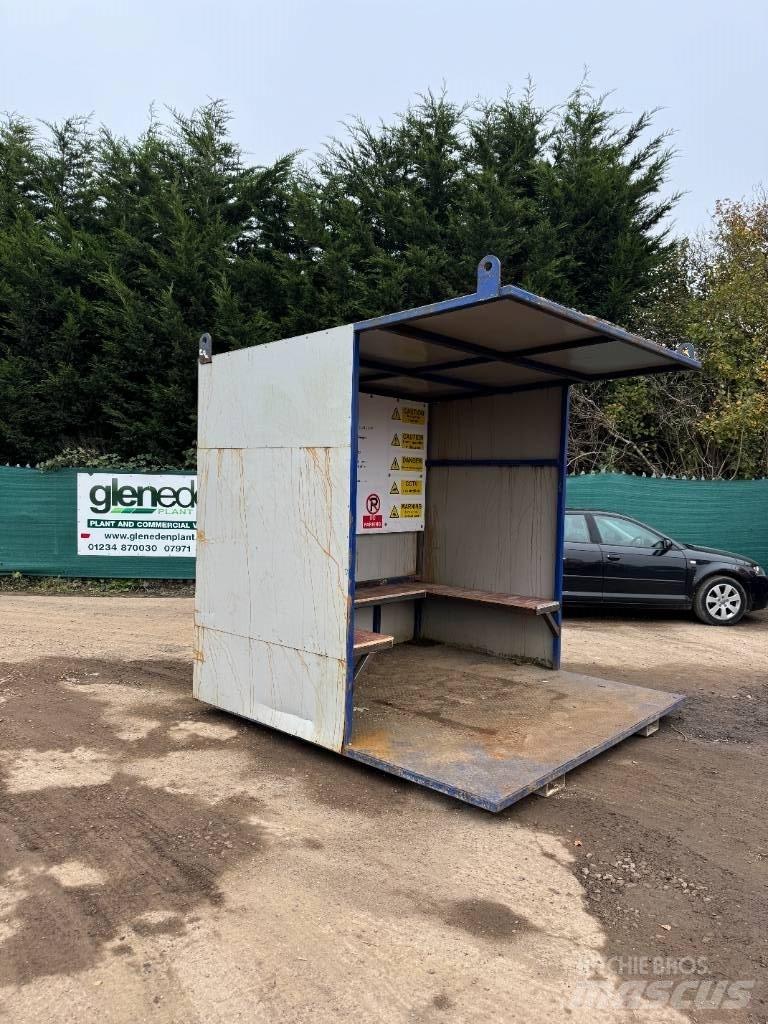  SMOKING SHED Строительные бараки