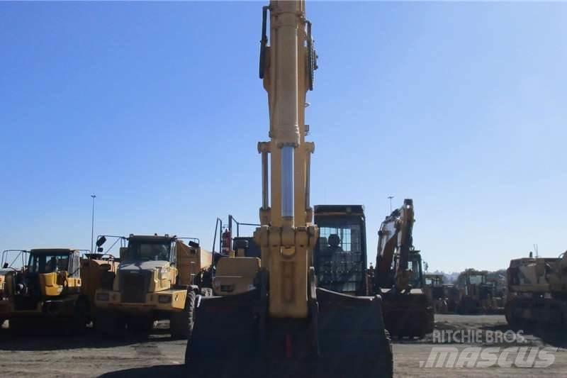Komatsu PC450LC Мини-экскаваторы