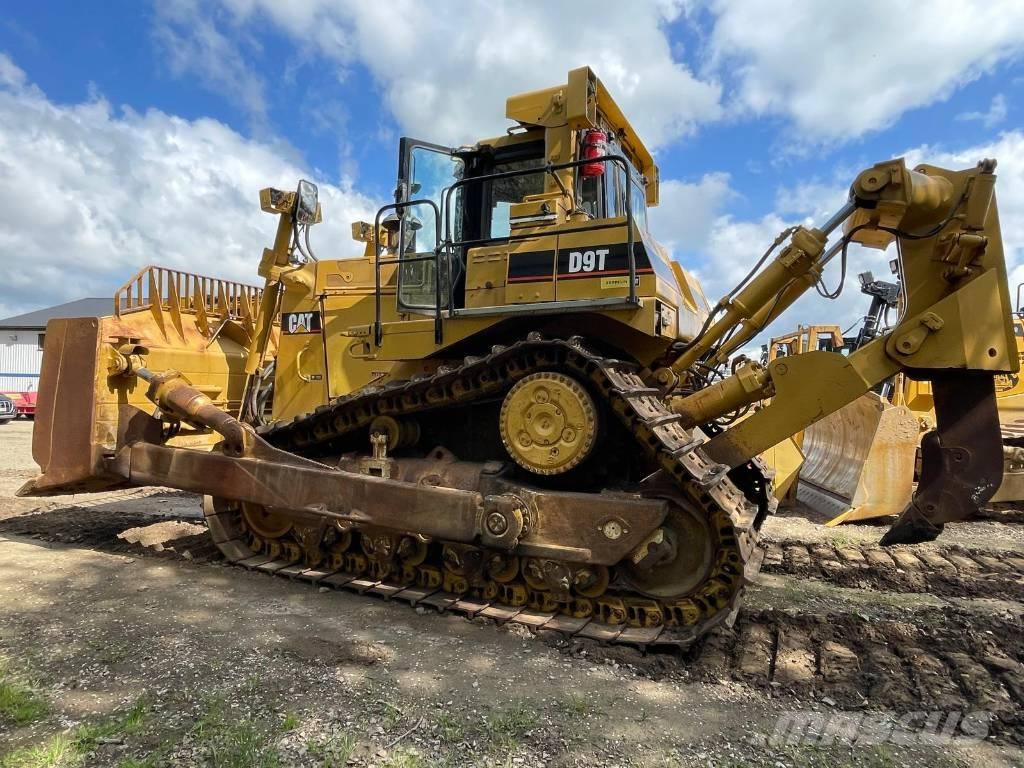 CAT D 9 T Гусеничные бульдозеры