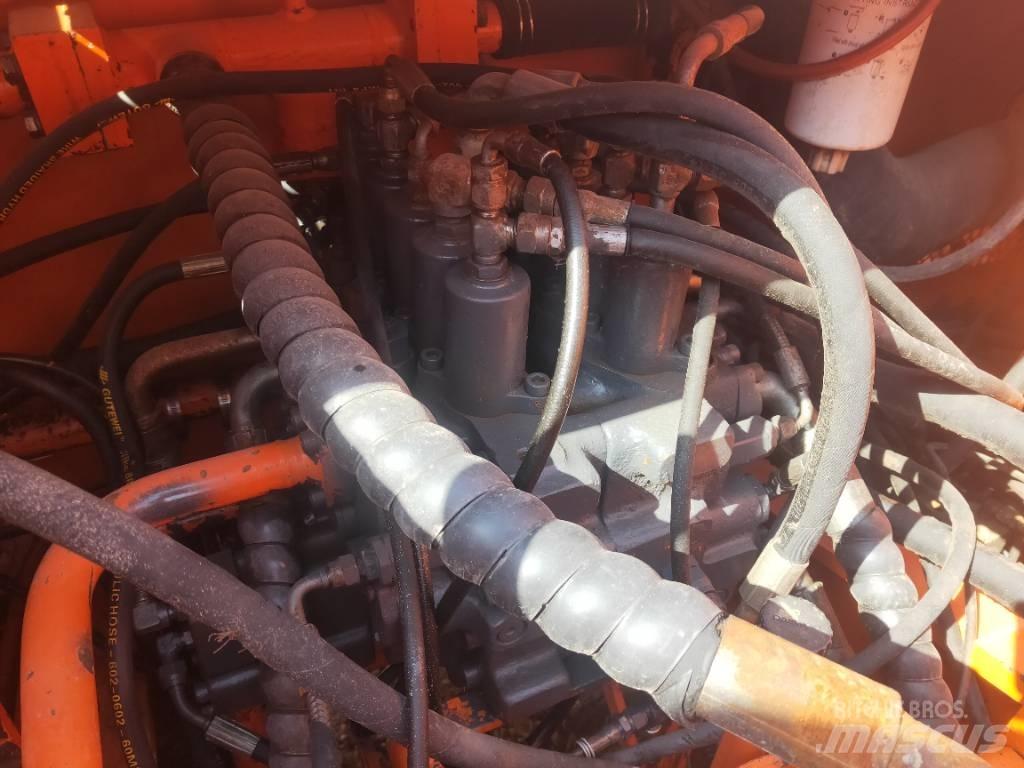 Doosan DH220LC-7 Гусеничные экскаваторы