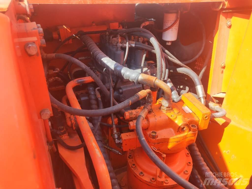 Doosan DH220LC-7 Гусеничные экскаваторы