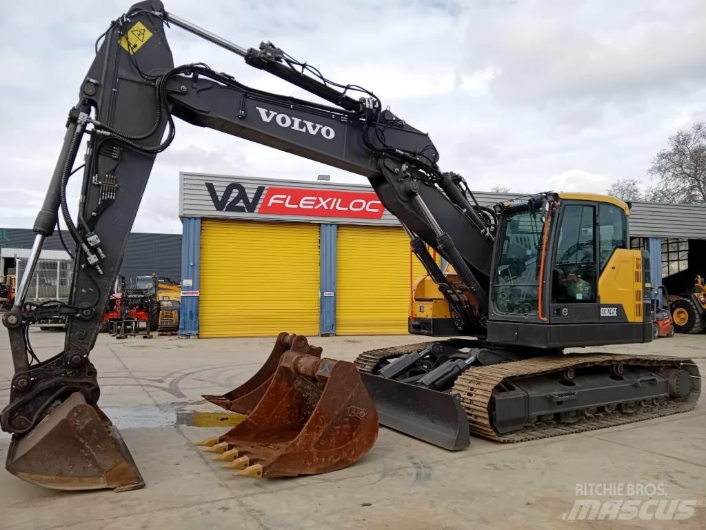 Volvo ECR235EL Гусеничные экскаваторы