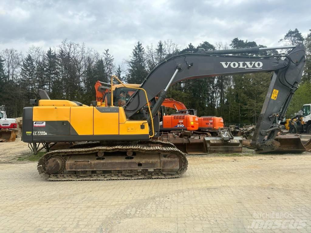 Volvo EC 220 D Гусеничные экскаваторы