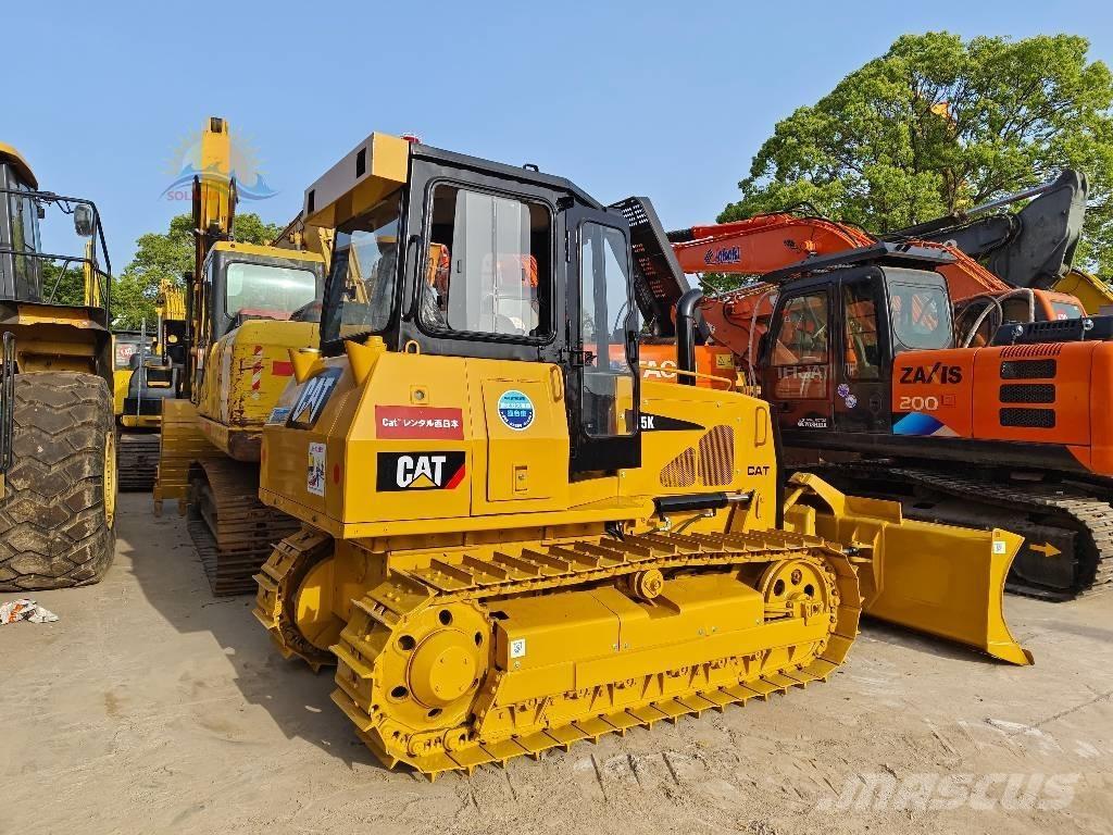 CAT D5K Гусеничные бульдозеры