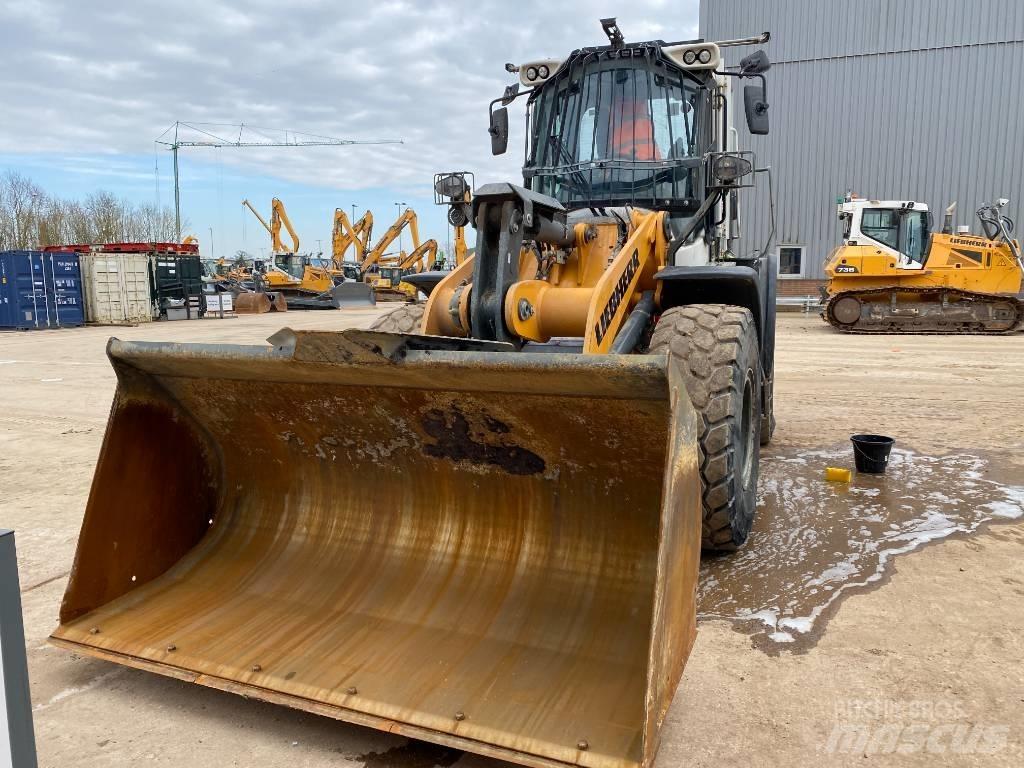 Liebherr L 526 Фронтальные погрузчики