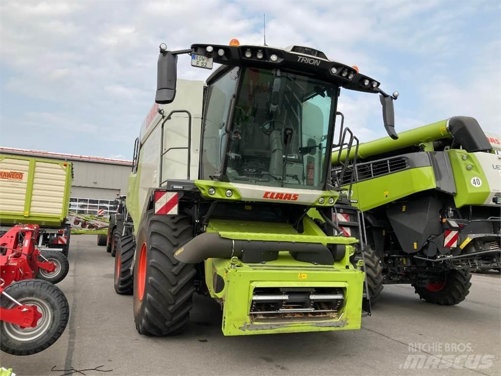 CLAAS Trion 520 Зерноуборочные комбайны