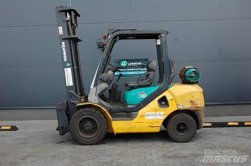 Komatsu FG30C-16 Другие складские механизмы