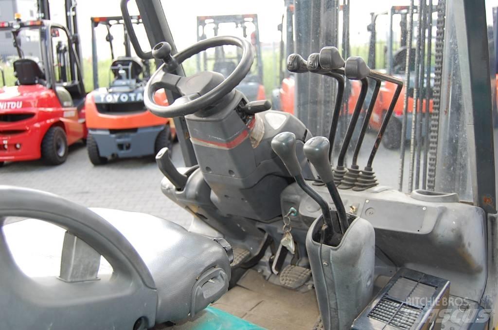 Komatsu FG30C-16 Другие складские механизмы