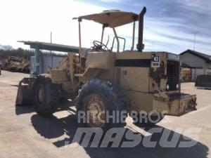 CAT 910 Фронтальные погрузчики