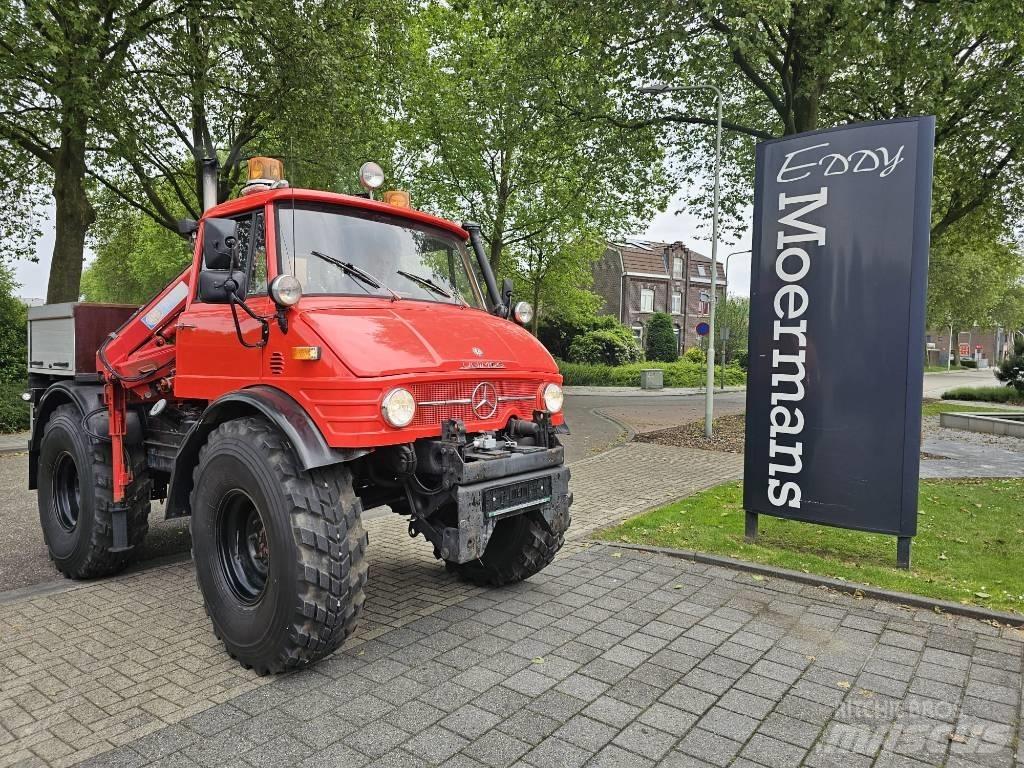Unimog 406/U9000 4x4 Специальные грузовики