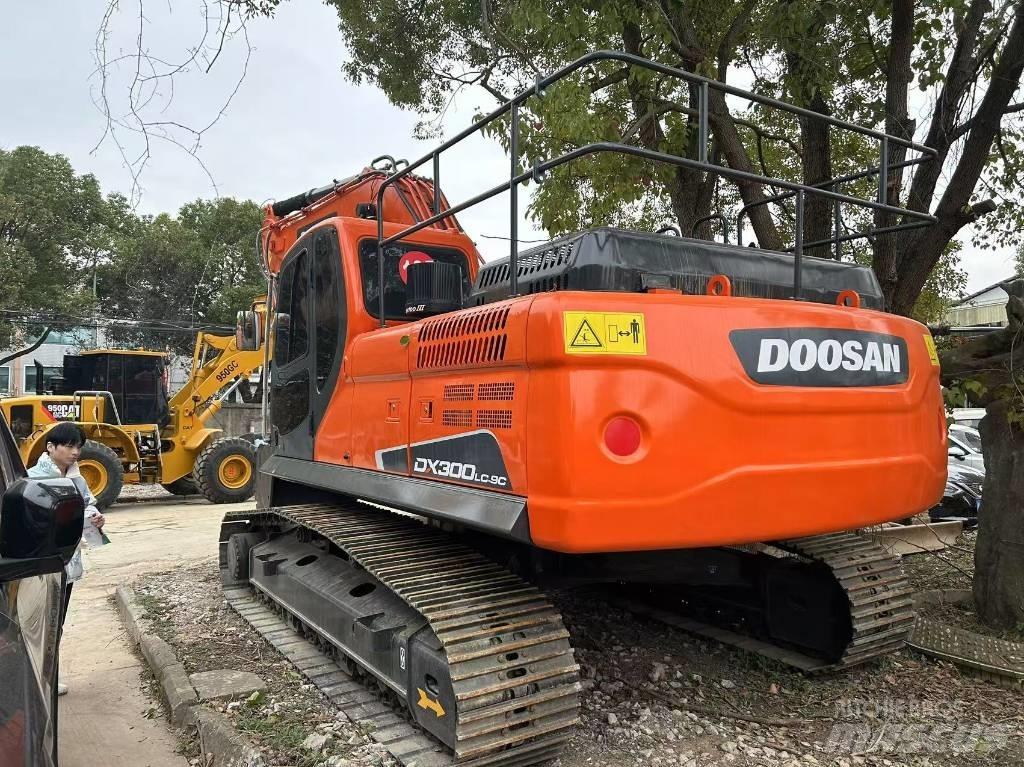 Doosan DX300LC-9c Гусеничные экскаваторы
