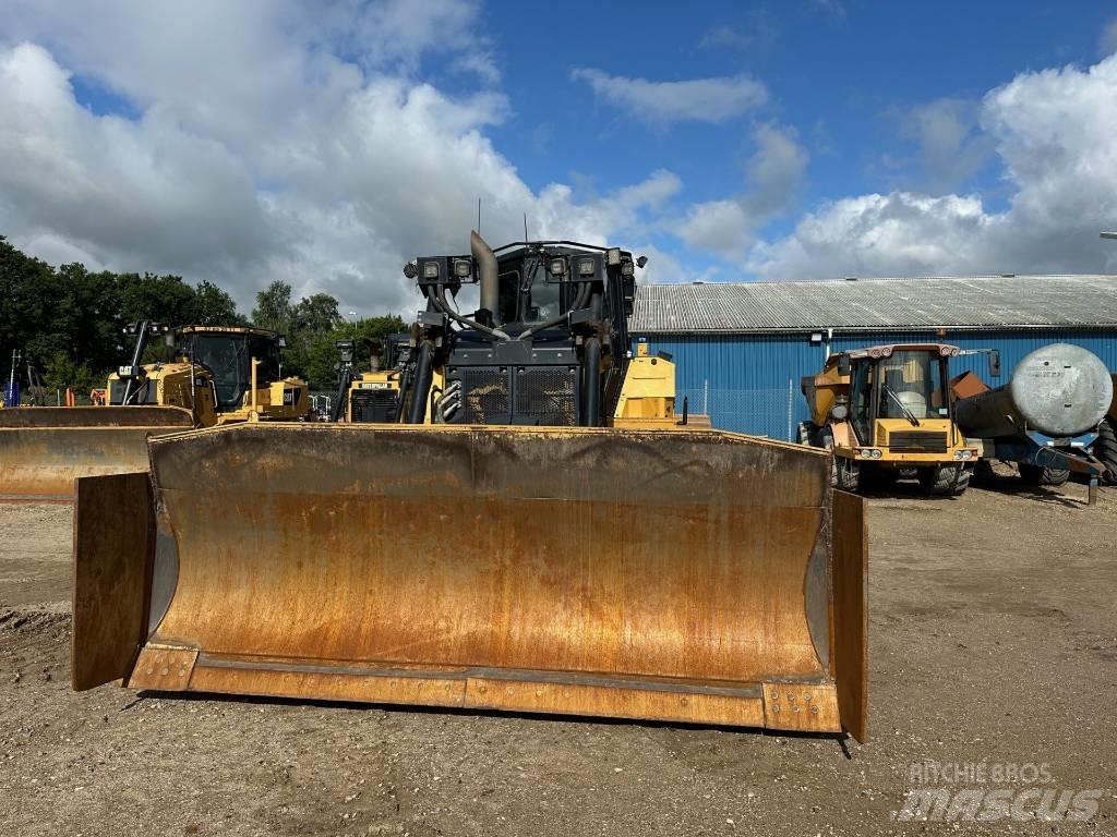 CAT D 6 XE LGP Гусеничные бульдозеры