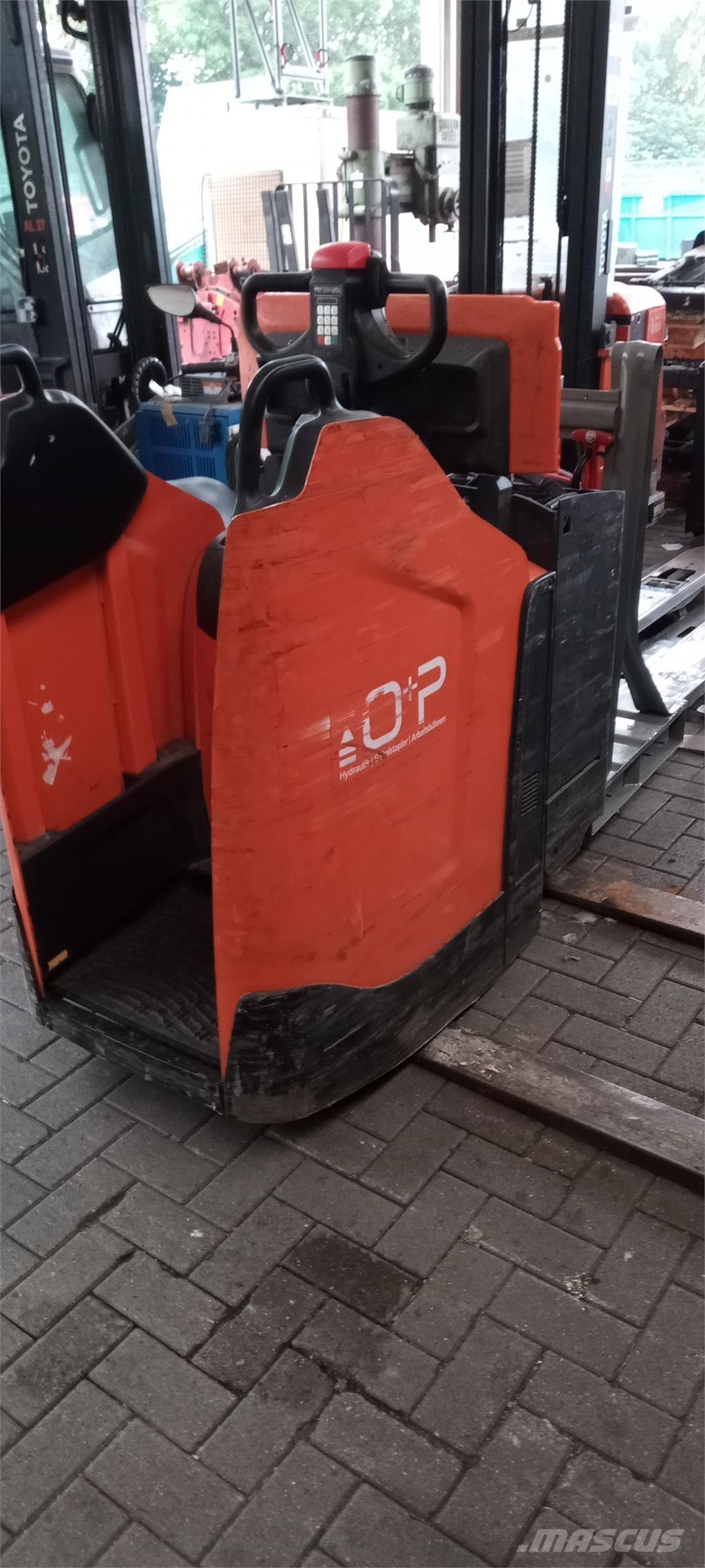 Toyota LPE 250 Ручные штабелёры с электроподъёмом