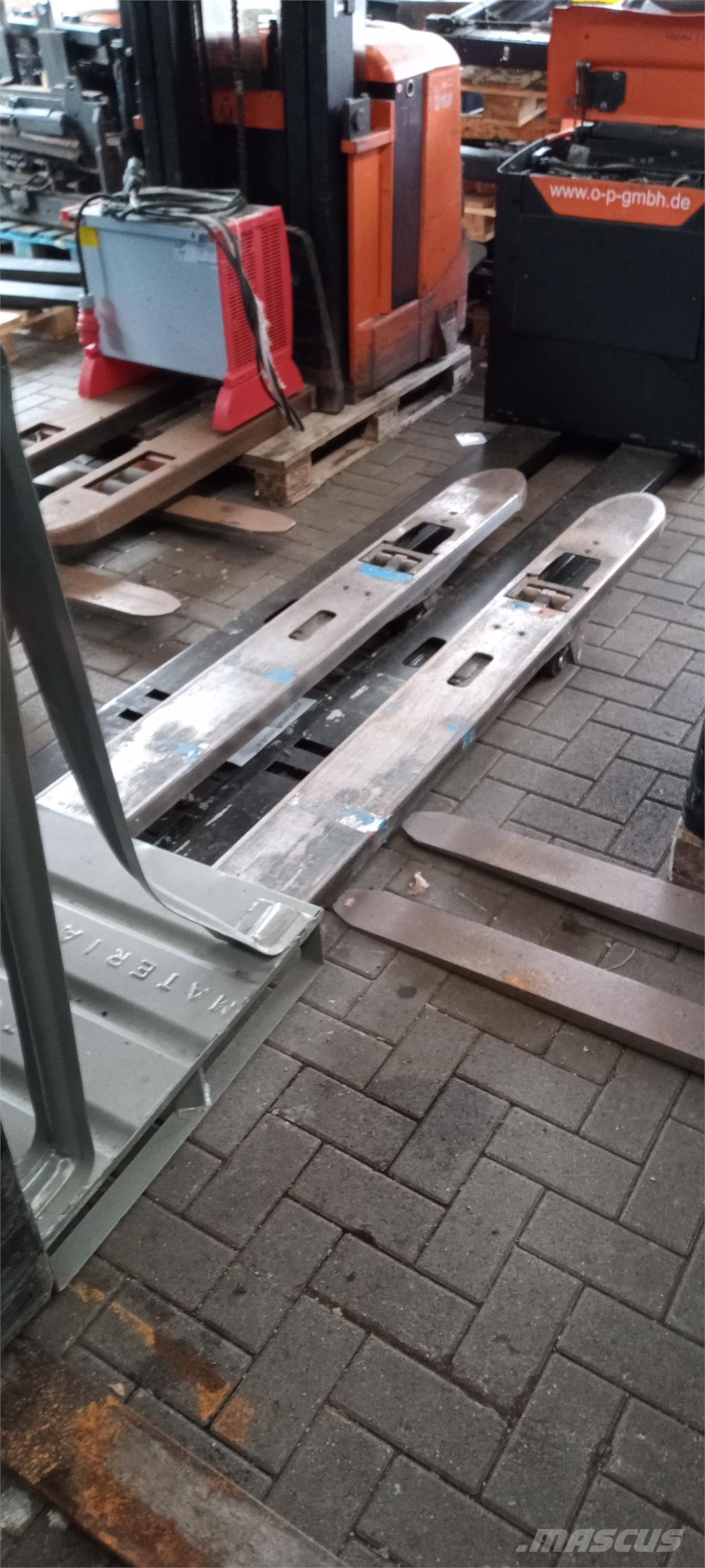 Toyota LPE 250 Ручные штабелёры с электроподъёмом