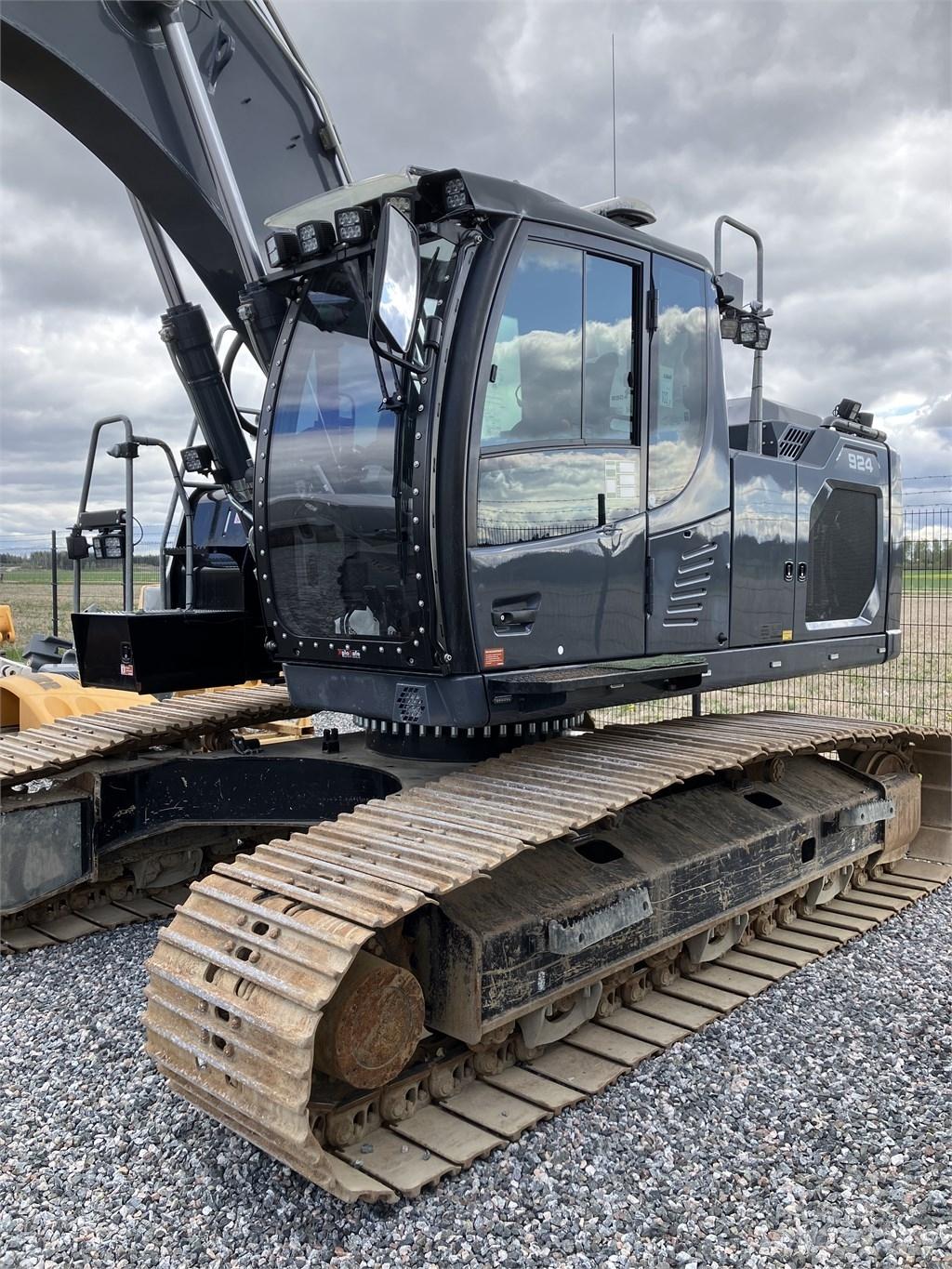 Liebherr R924 Гусеничные экскаваторы