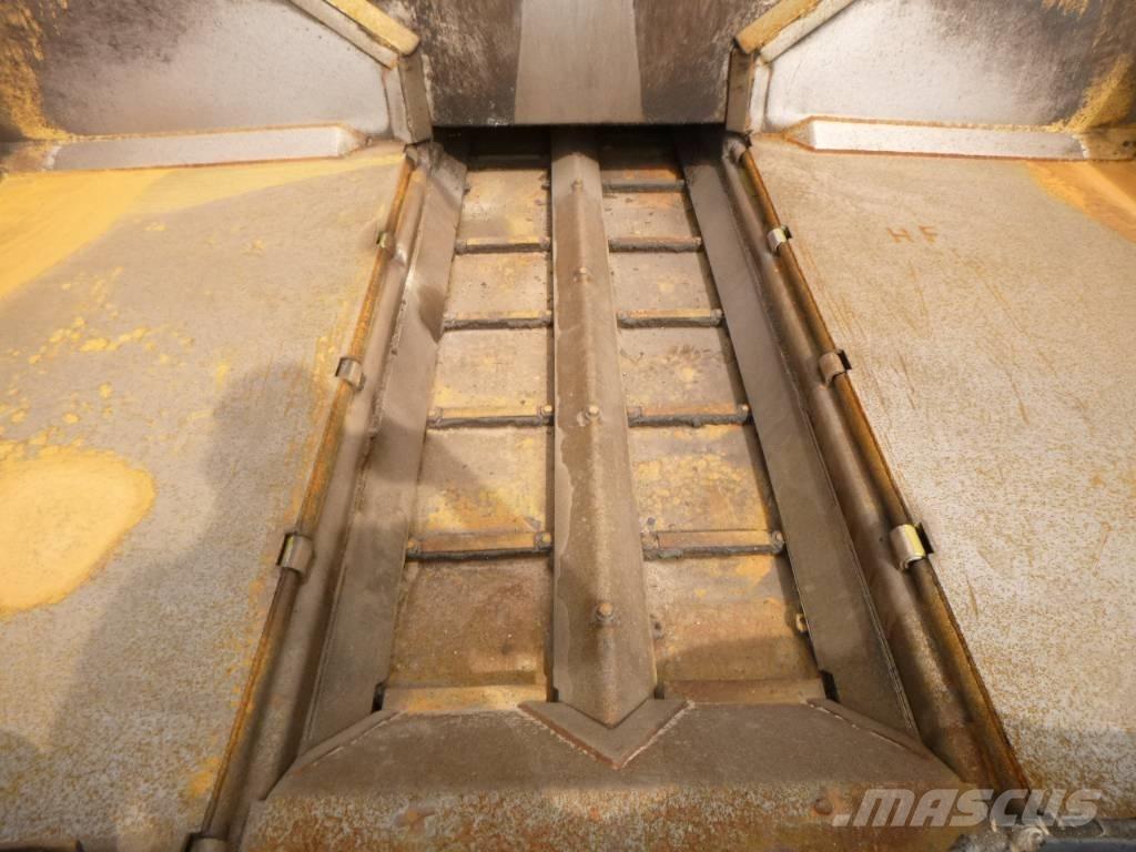 CAT BB730 Асфальтоукладчики