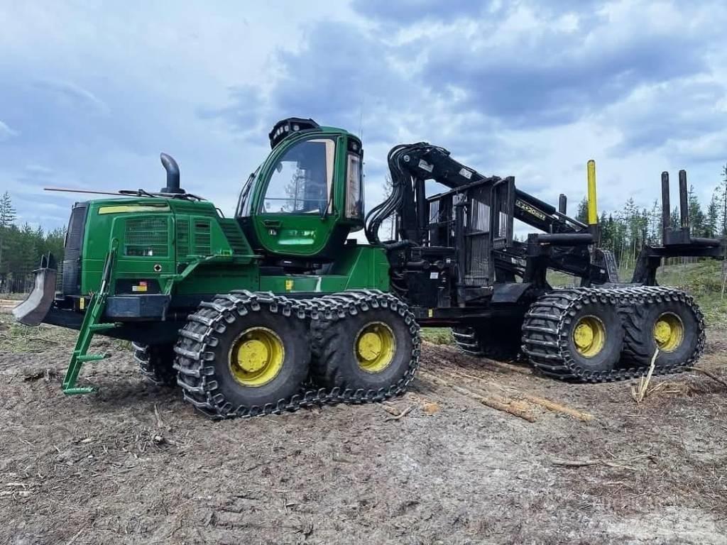 John Deere 1910 Форвардеры