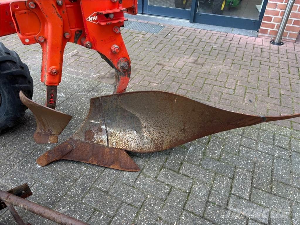 Kuhn VM 1525T Строительные плуги