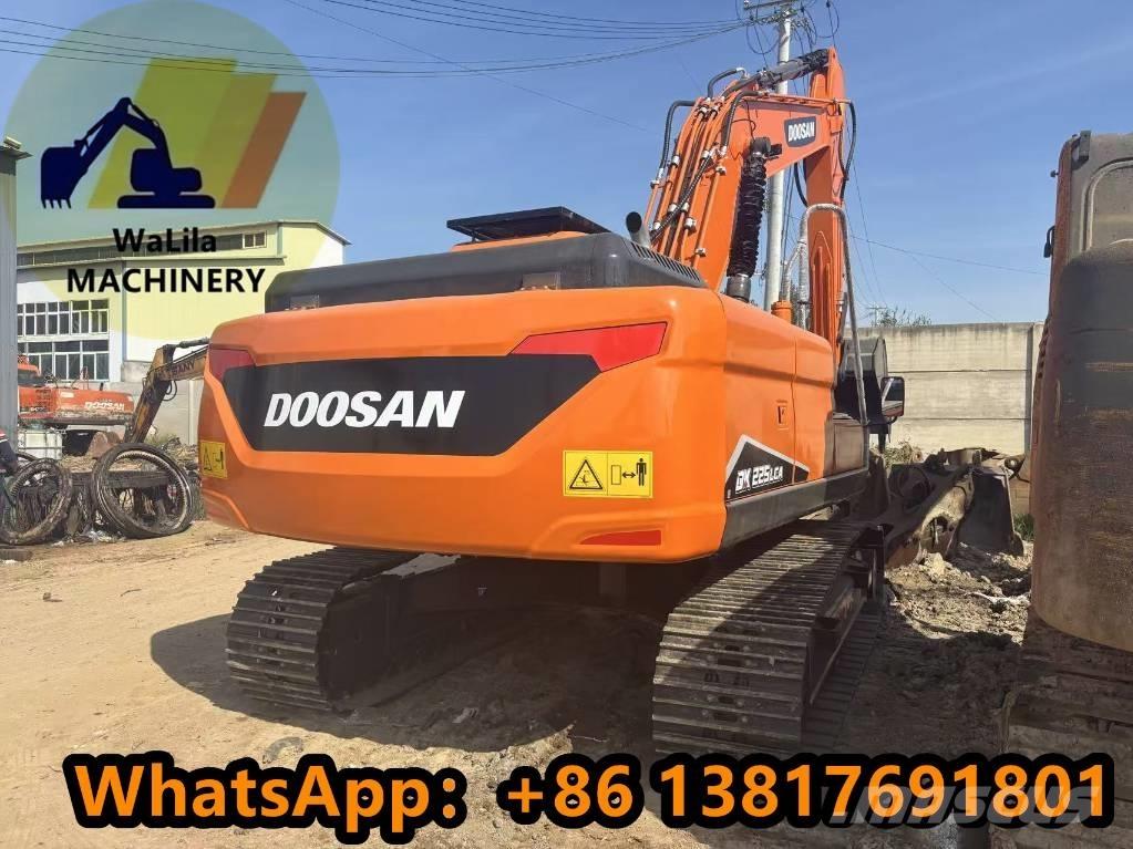 Doosan DX 225 LCA Гусеничные экскаваторы