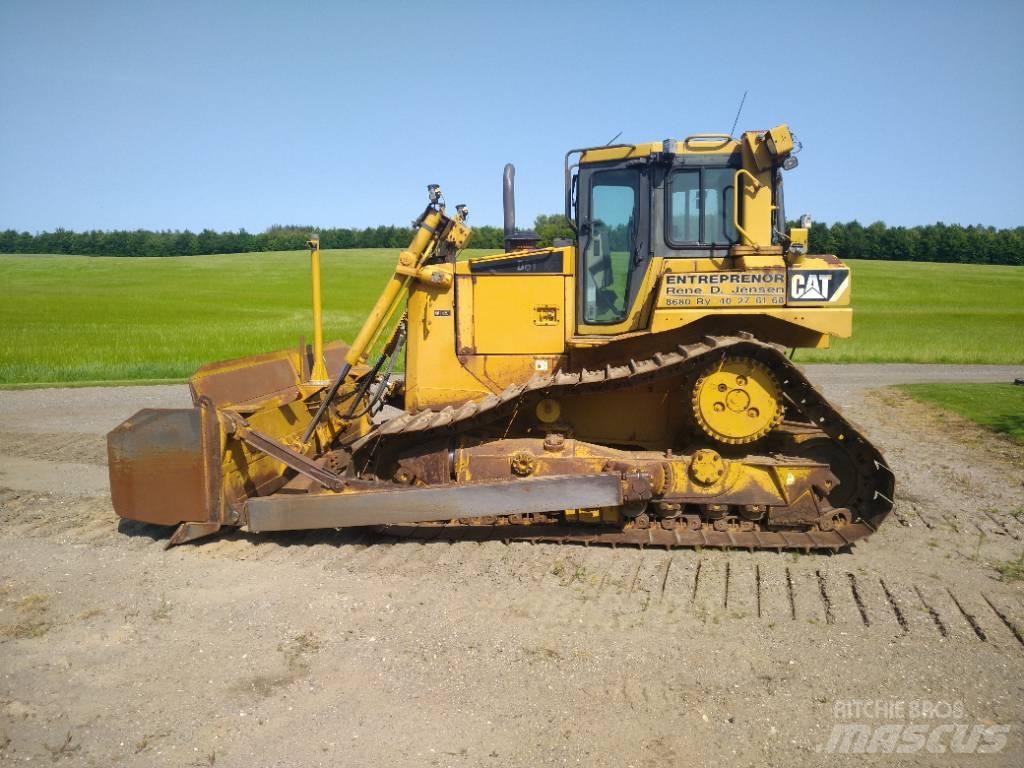 CAT D 6 T LGP Гусеничные бульдозеры