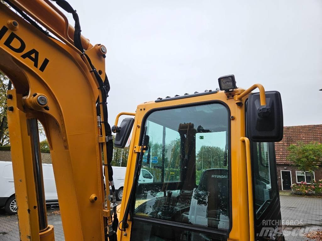 Hyundai Robex 25-9 Мини-экскаваторы