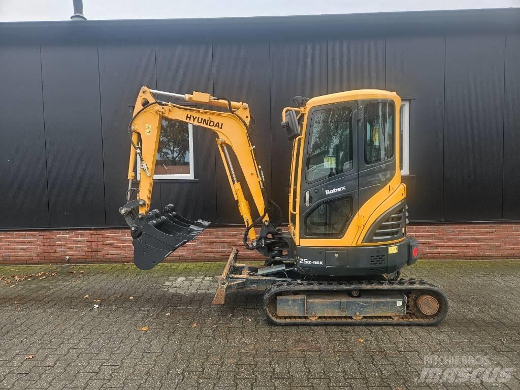 Hyundai Robex 25-9 Мини-экскаваторы
