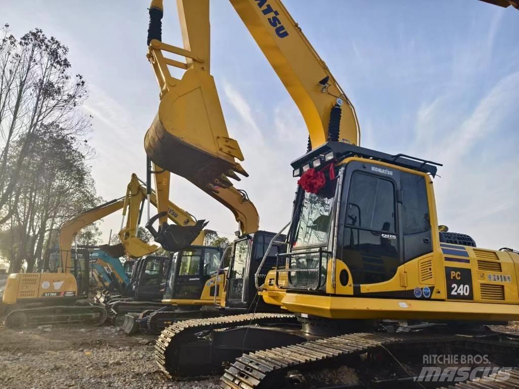Komatsu PC240-8 Малые экскаваторы 7т-12т
