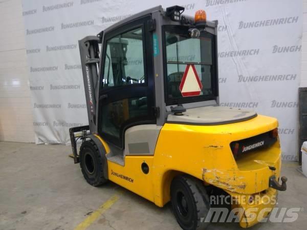 Jungheinrich DFG 430 Дизельные погрузчики