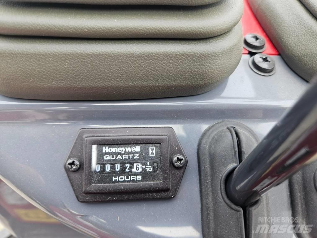 Yanmar SV08-1C Мини-экскаваторы