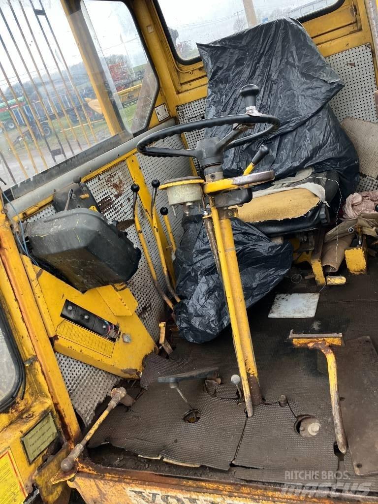 Volvo BM 641 Трактора с фронтальным погрузчиком