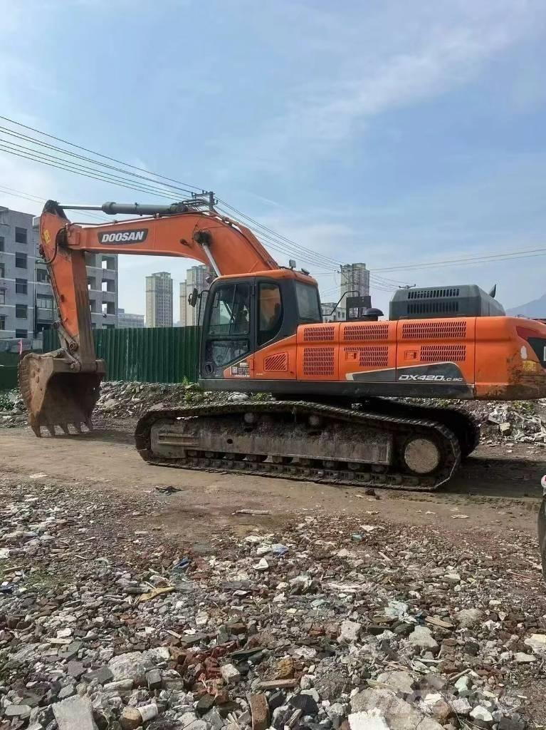 Doosan DX420LC Гусеничные экскаваторы
