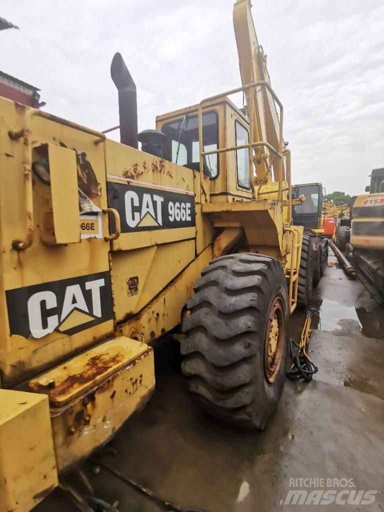 CAT 966E Фронтальные погрузчики