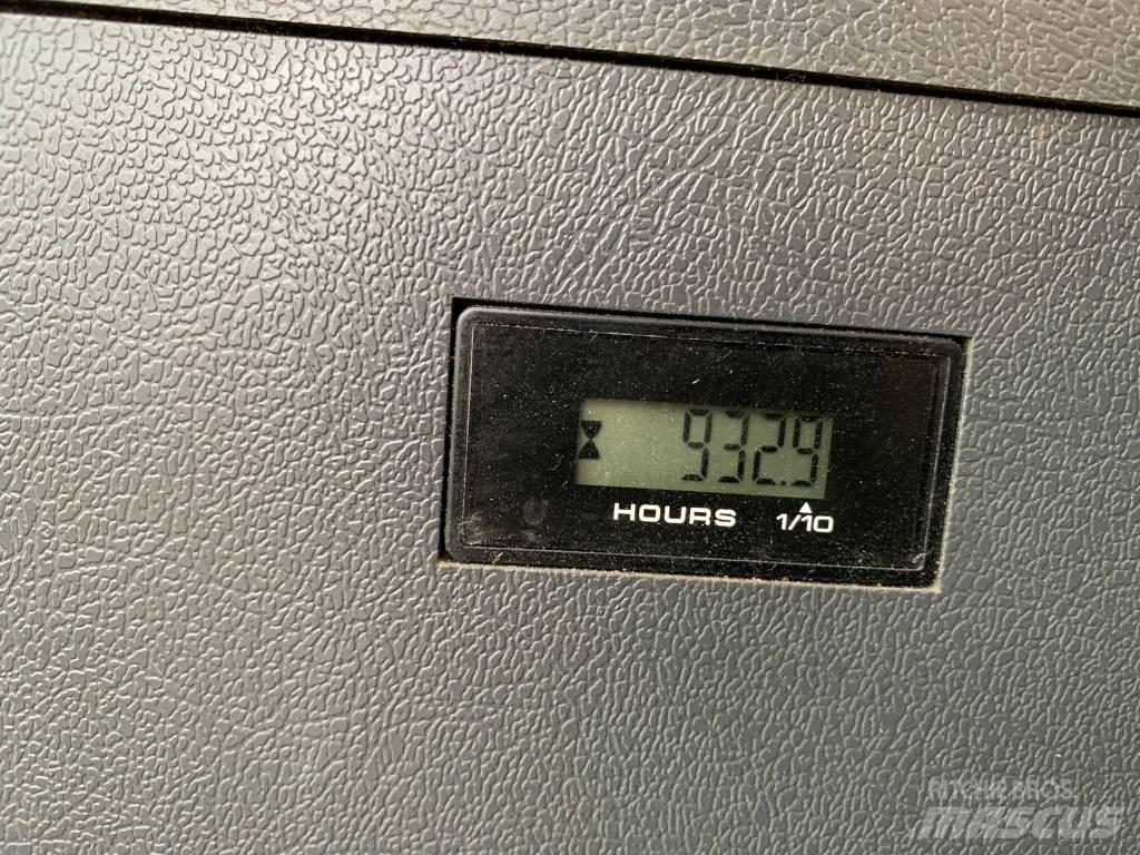 Hyundai HX 220 L Гусеничные экскаваторы