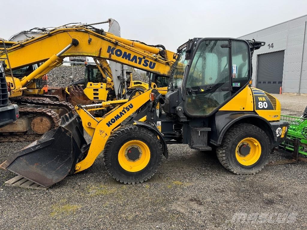Komatsu WA 80-6 Фронтальные погрузчики