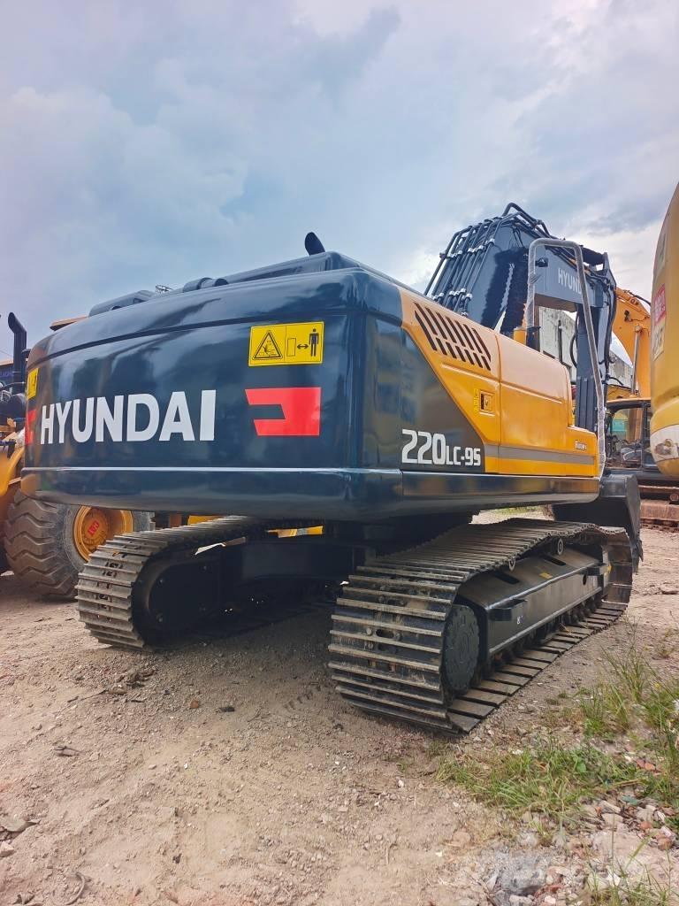 Hyundai 220LC-9S Гусеничные экскаваторы