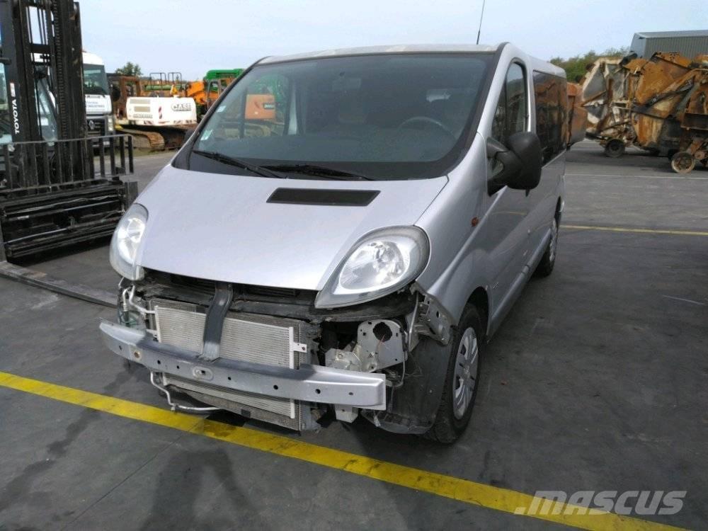Opel Vivaro 1 Микроавтобусы