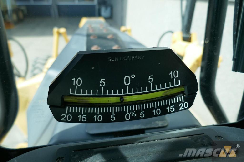 CAT 12M3 Грейдеры