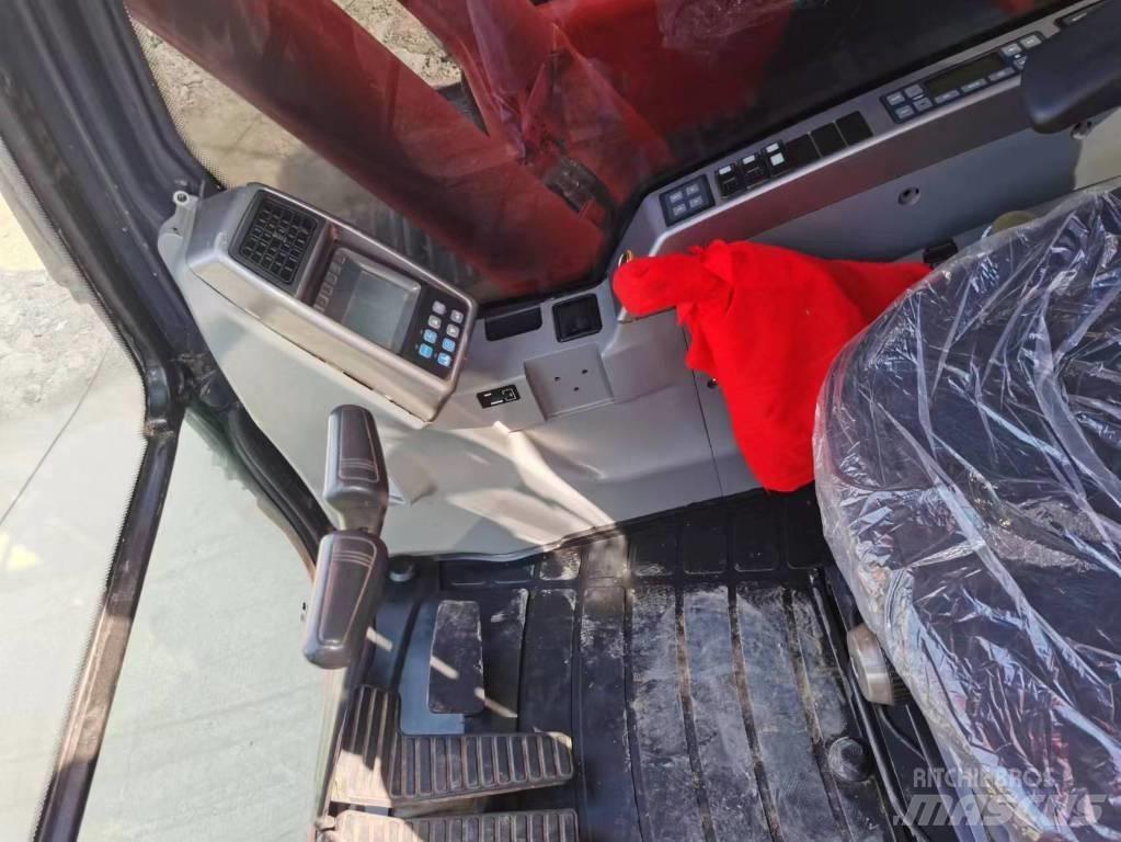 Doosan DX225LC-9C Гусеничные экскаваторы