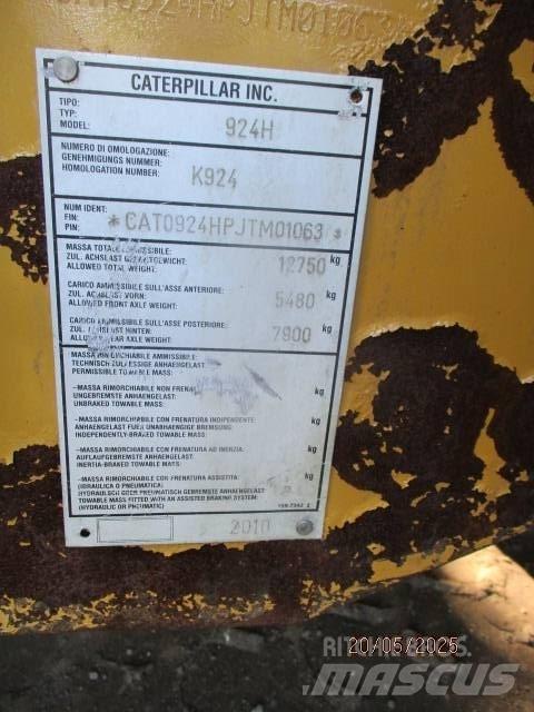 CAT 924 Фронтальные погрузчики