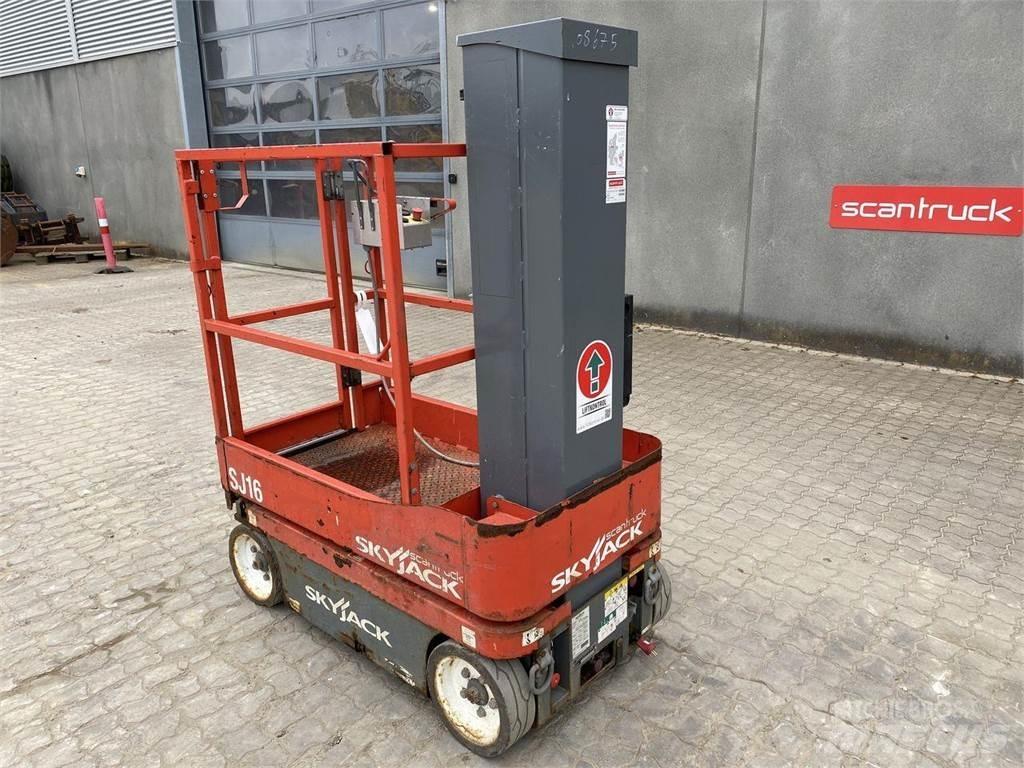 SkyJack SJ16 Вертикальные мачтовые подъемники