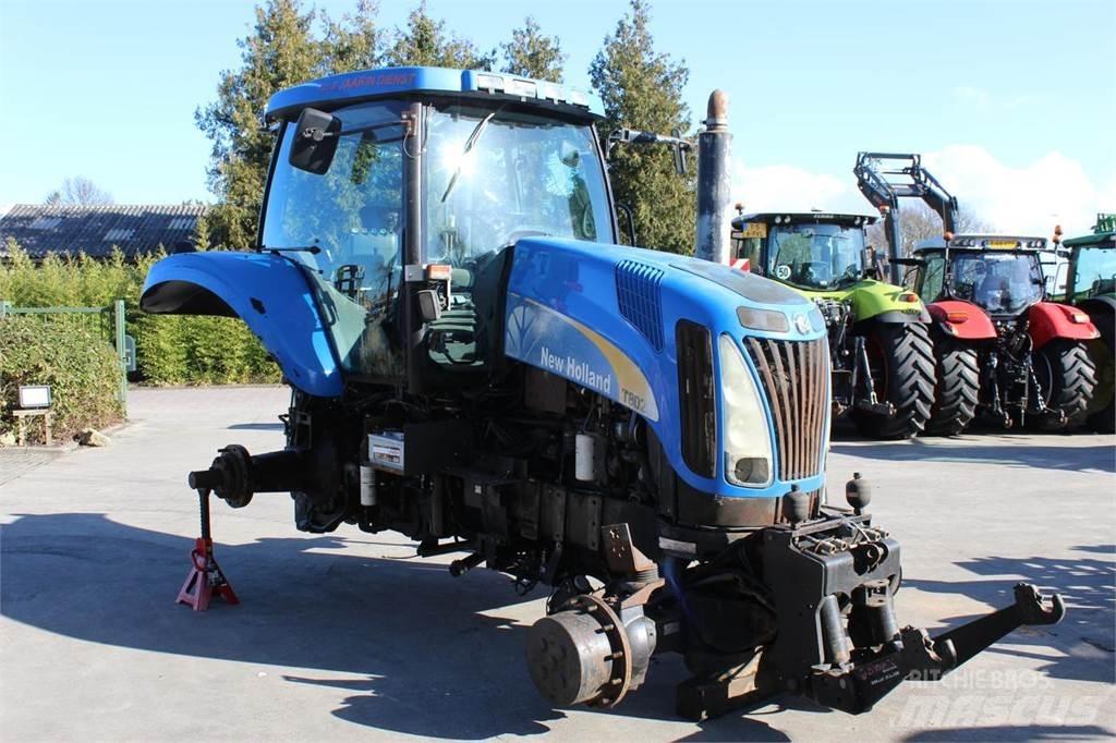 New Holland T8020 Трактора