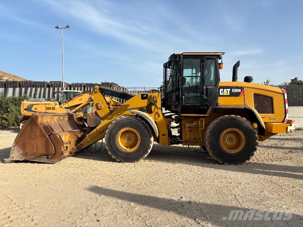 CAT 926M Малые погрузчики