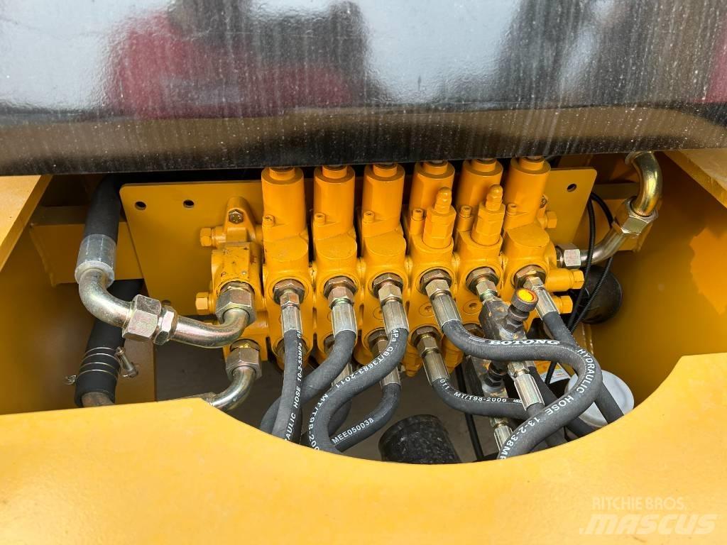CAT 420 F Экскаваторы-погрузчики
