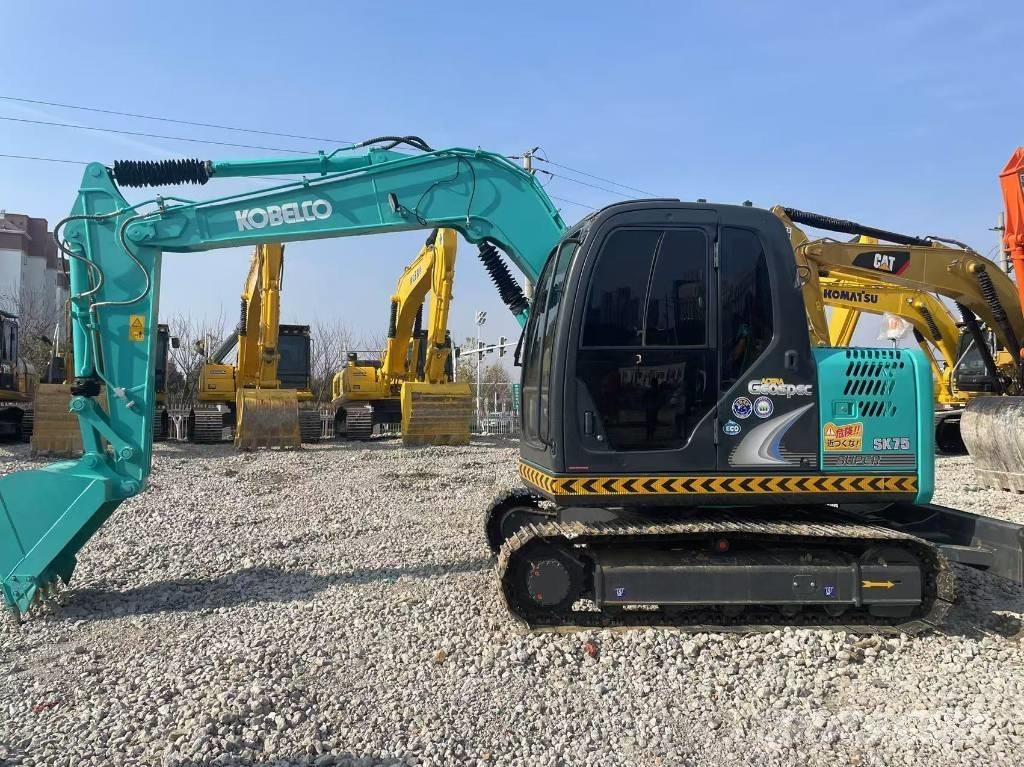 Kobelco SK75 Гусеничные экскаваторы